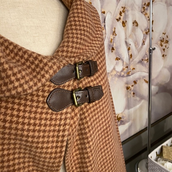 RALPH LAUREN NWT Houndstooth Cape OSFM 2 leather buckle snaps - Picture 3 of 8
